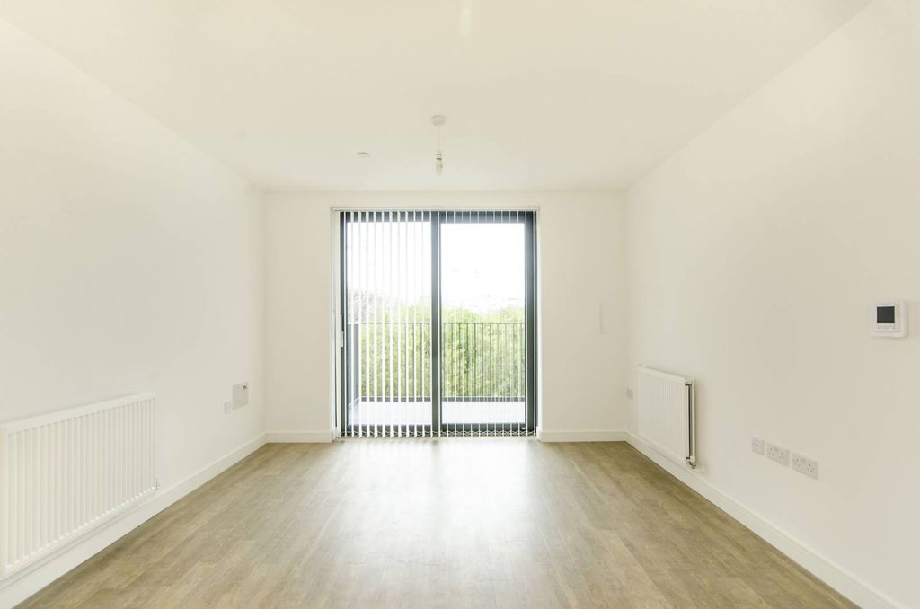 Property photo 2 of 7