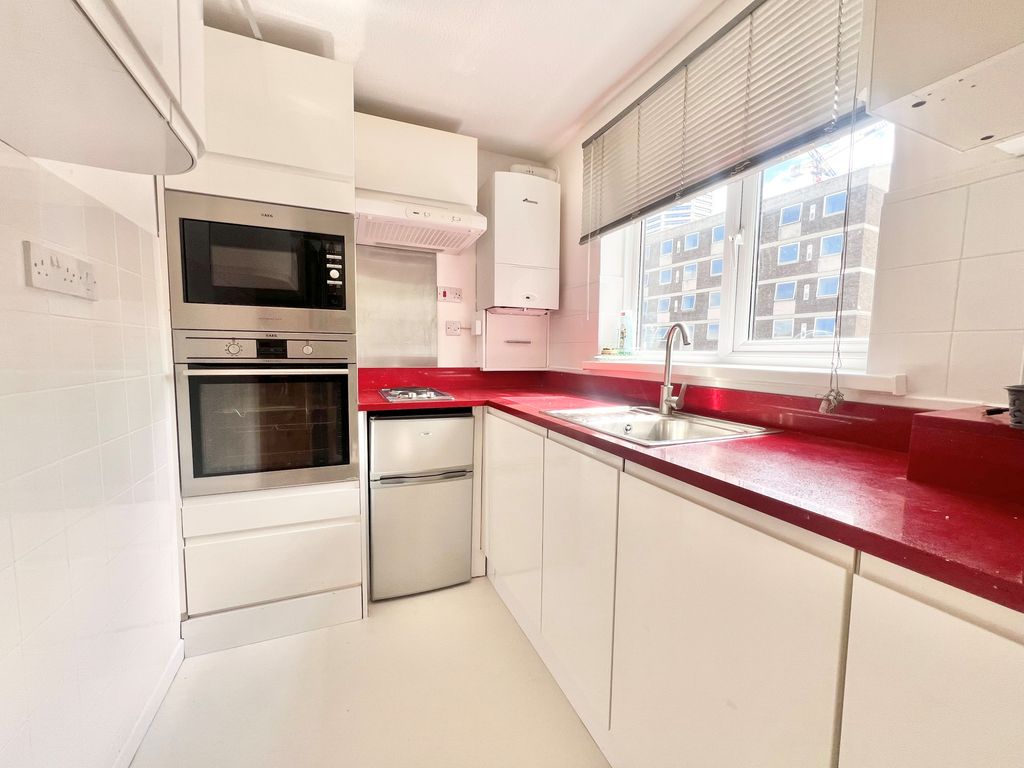 Property photo 1 of 5