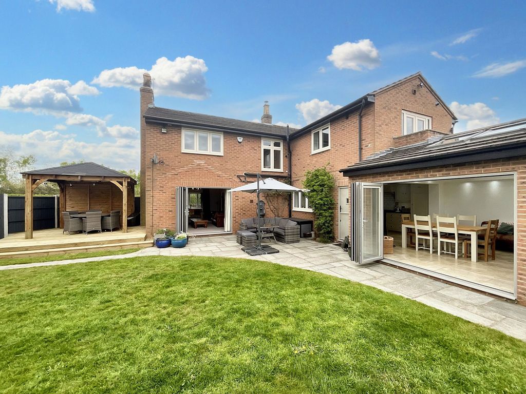 Property photo 2 of 32