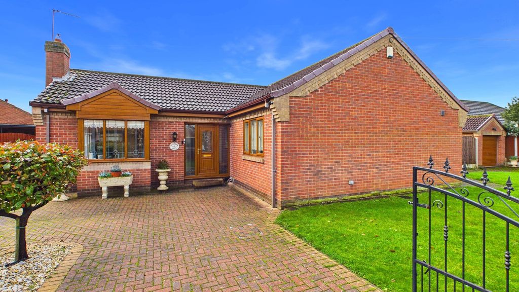 Property photo 1 of 19 Cam02351G0-Pr0096-Still002