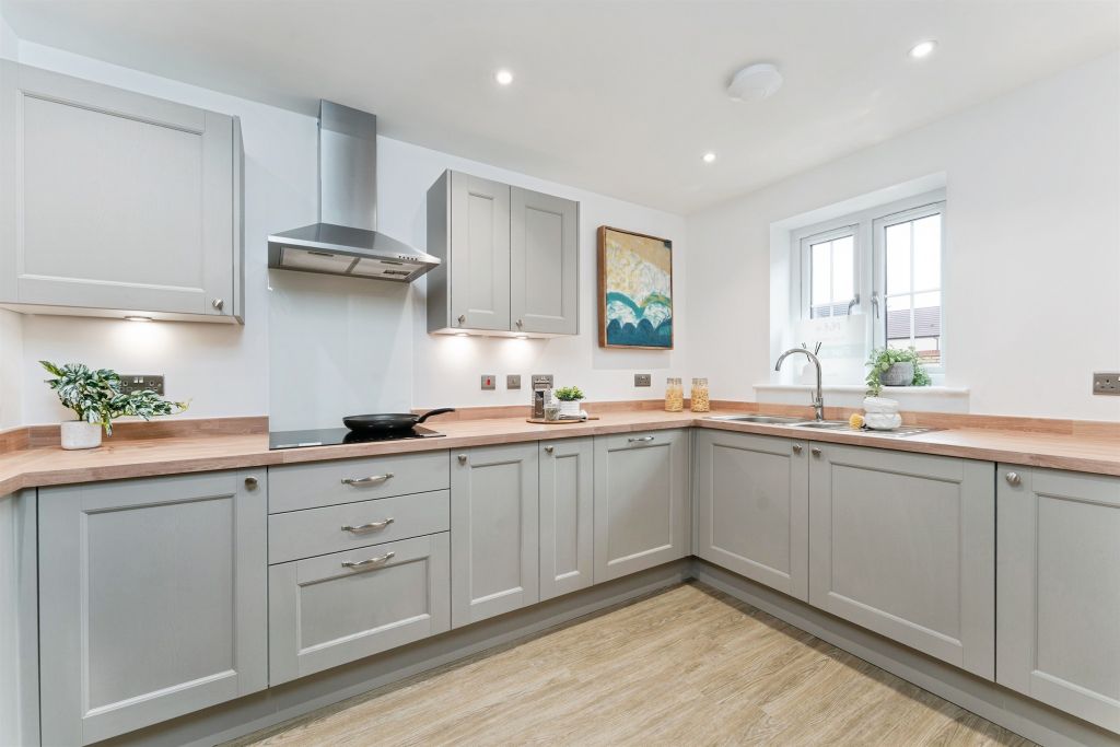 Property photo 3 of 25