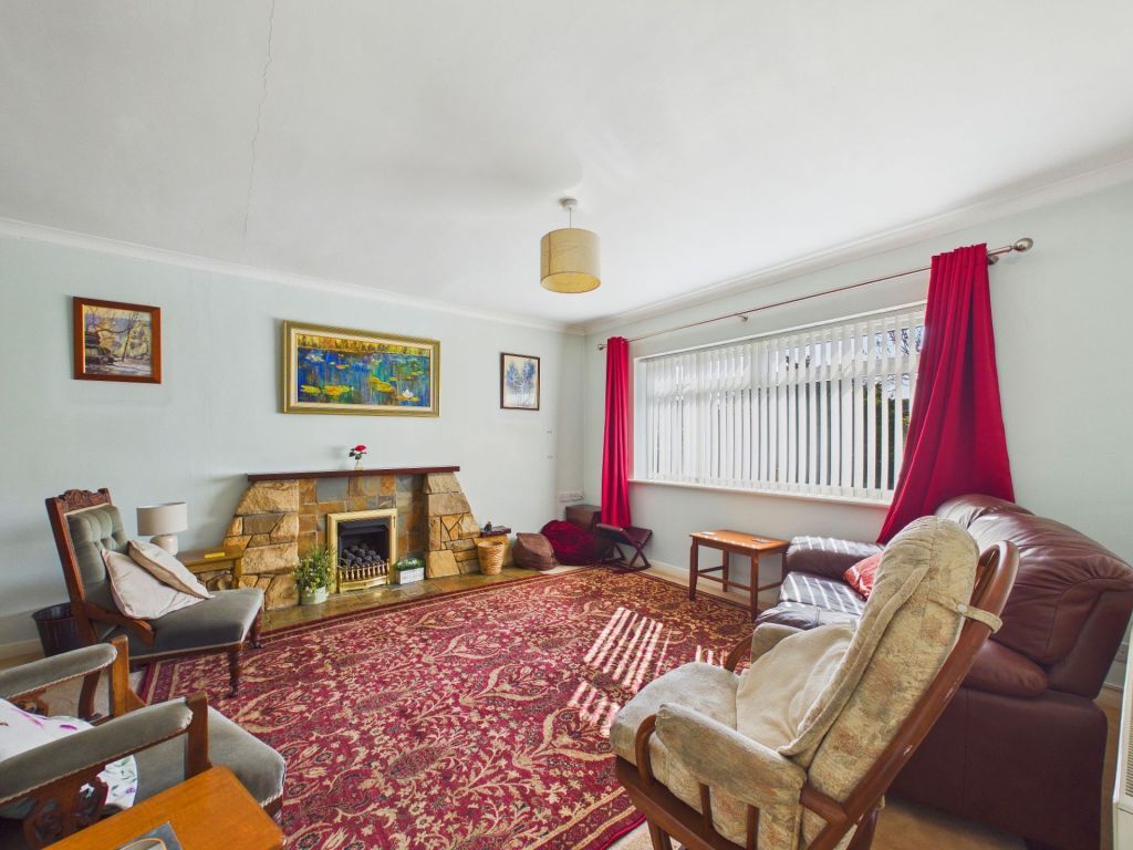 Property photo 2 of 27