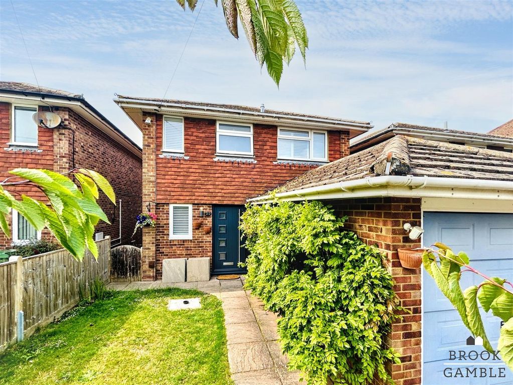 Property photo 1 of 25 01323 438506