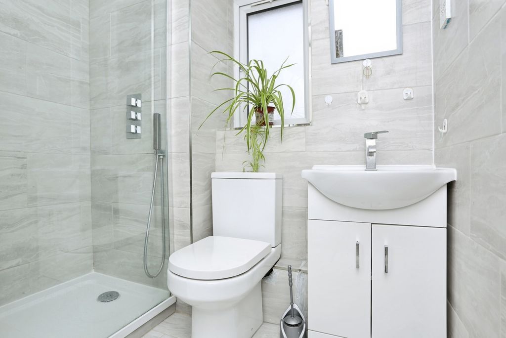 Property photo 3 of 16 Photo