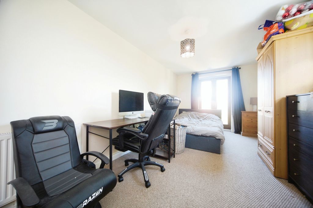 Property photo 3 of 14