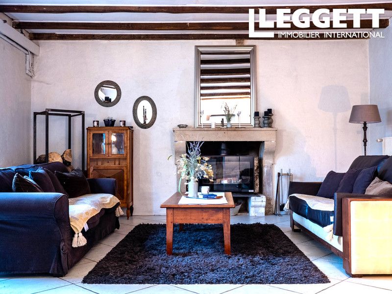 Property photo 2 of 10