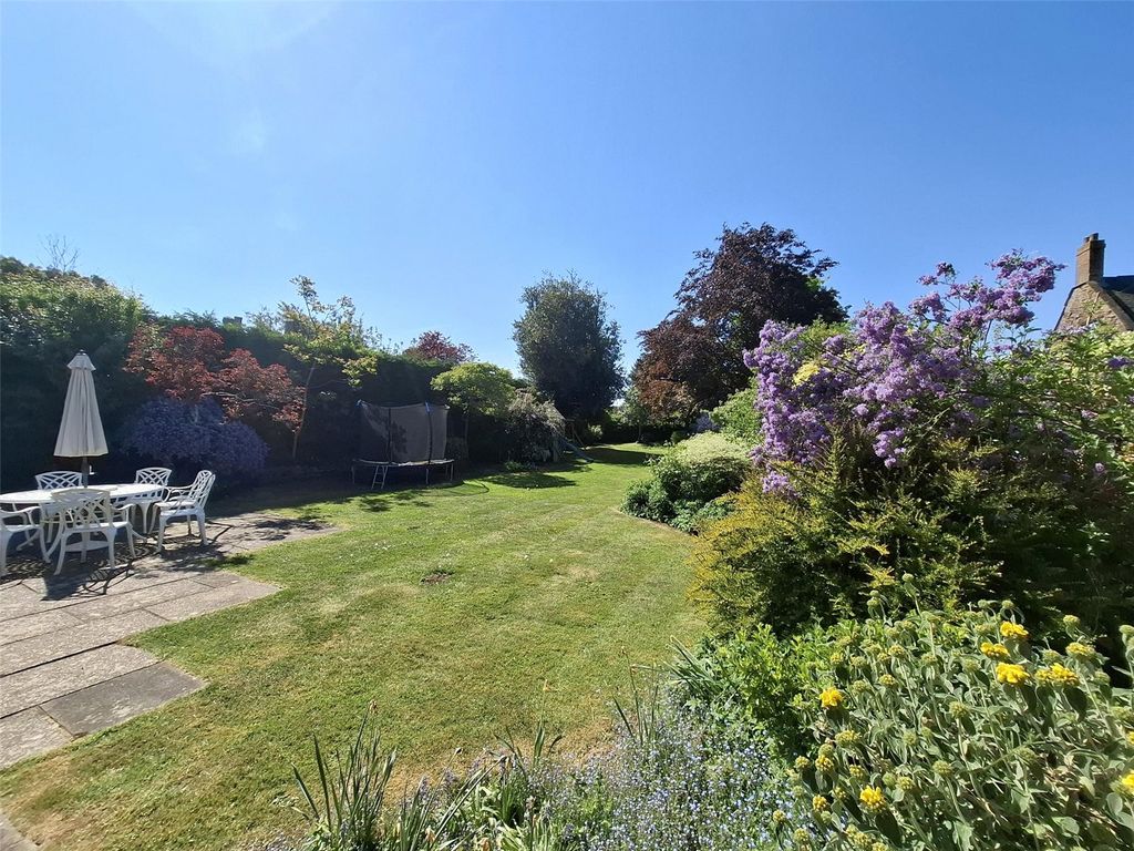 Property photo 3 of 19 Picture No. 04