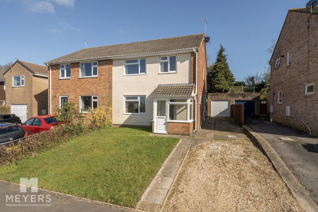 Property photo 1 of 25