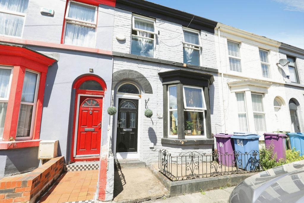Property photo 1 of 12 Front