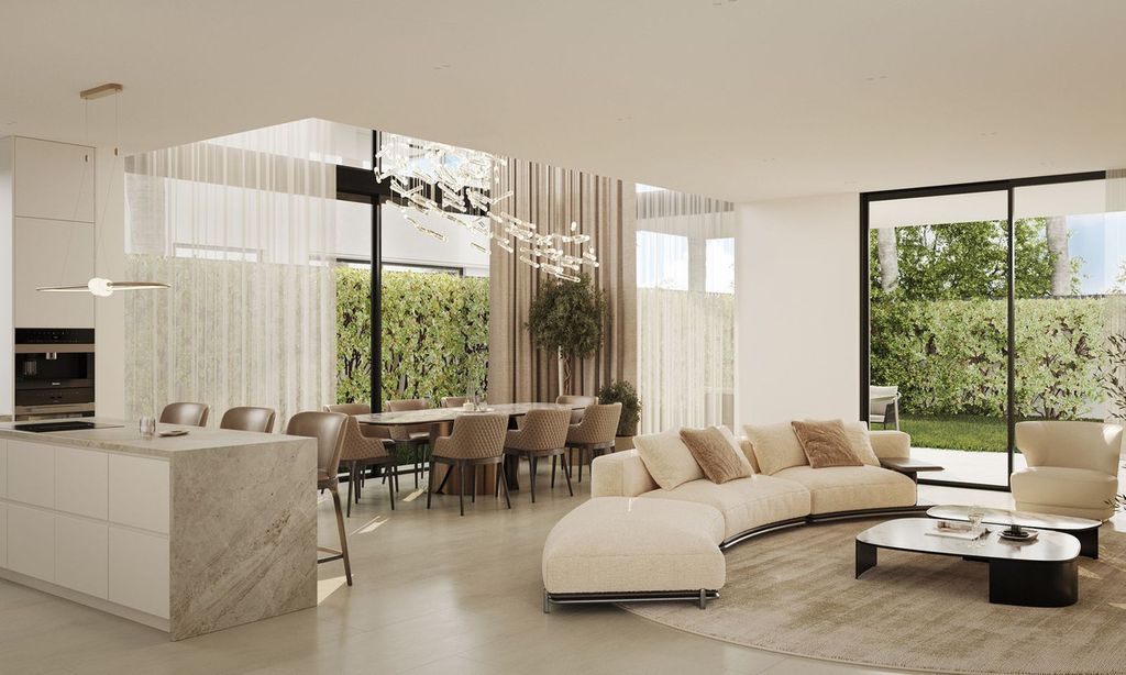 Property photo 2 of 28