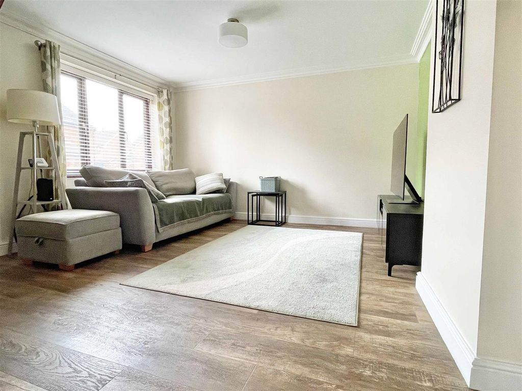 Property photo 2 of 23 l3.Jpg