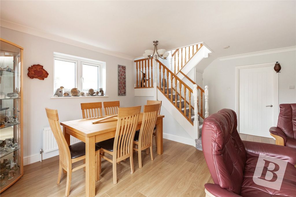 Property photo 3 of 17 Living / Dining Room