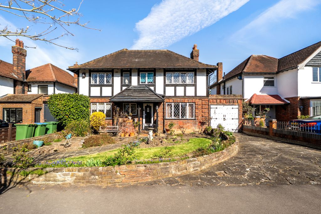 Property photo 1 of 12