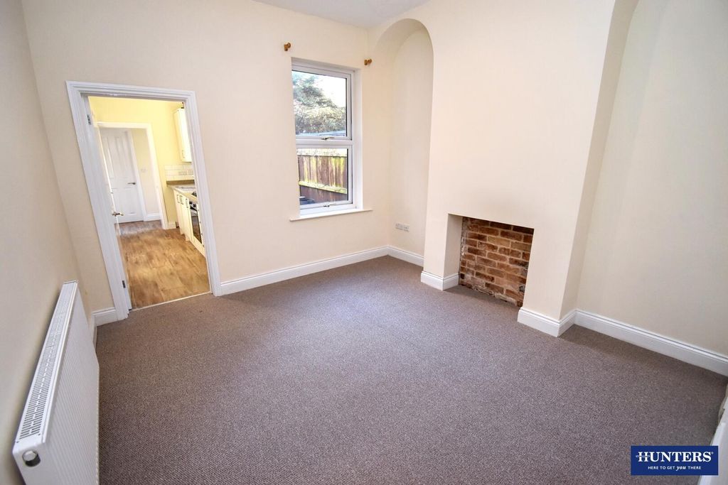 Property photo 3 of 12 Living Room