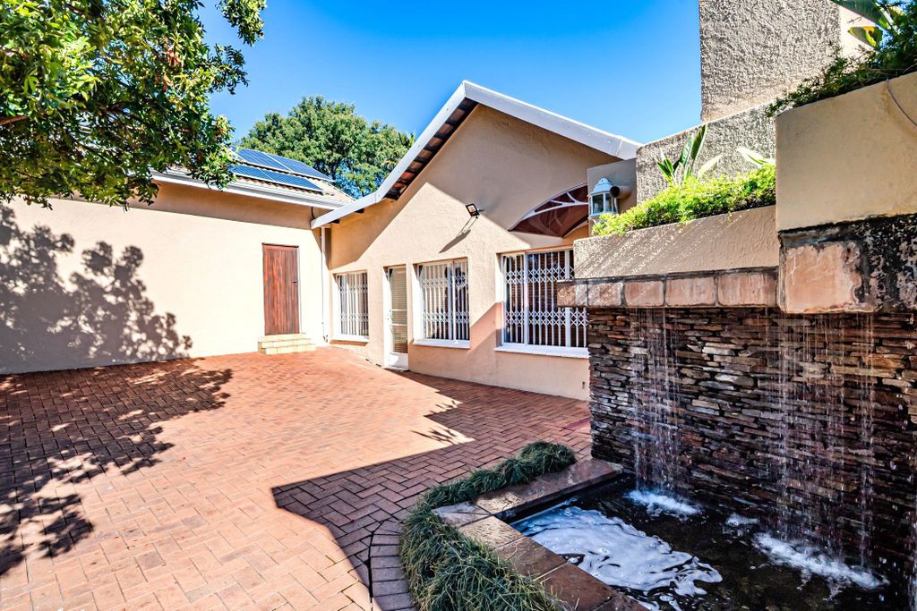 Property photo 2 of 78 Cn1704139