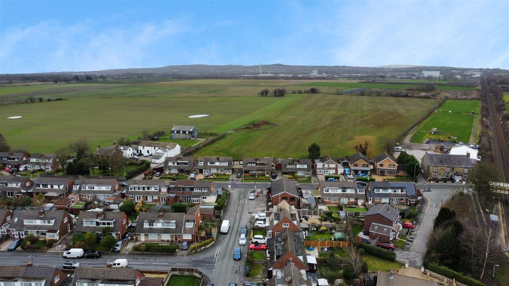 Property photo 3 of 22 Kendal Drive