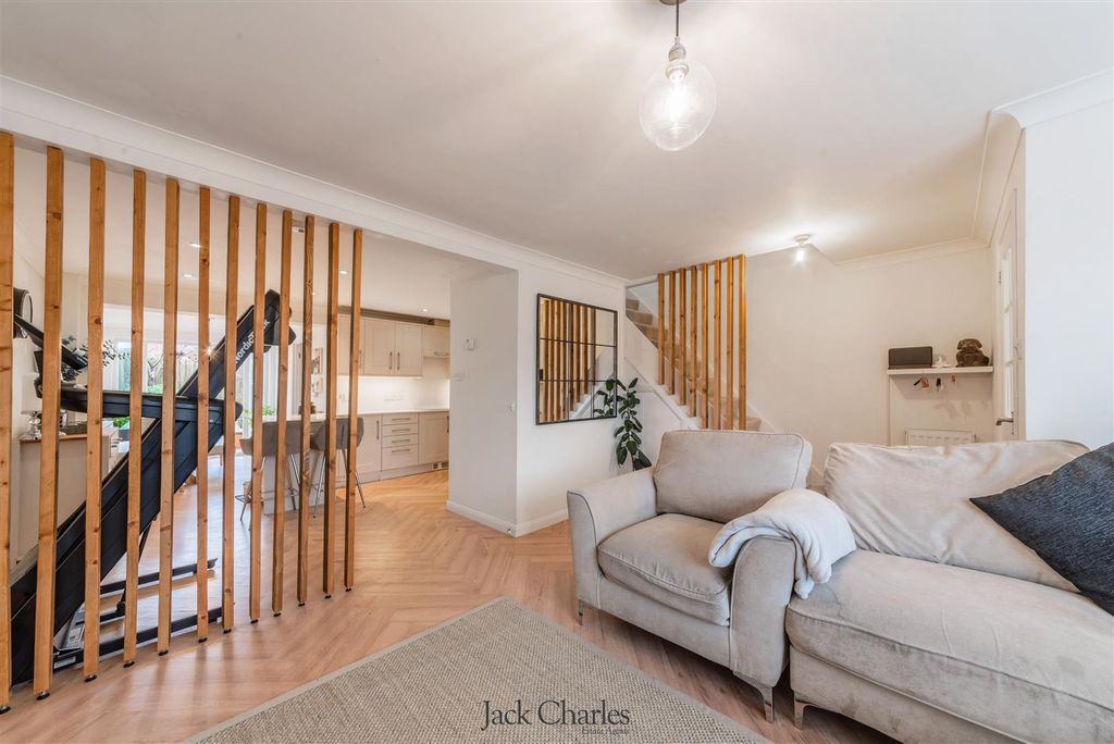 Property photo 2 of 33 29 Newton Avenue-22.Jpg