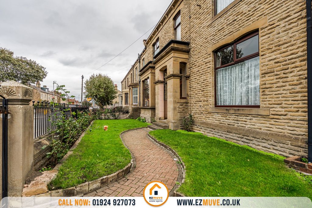 Property photo 3 of 24