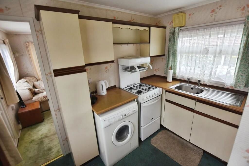 Property photo 3 of 5
