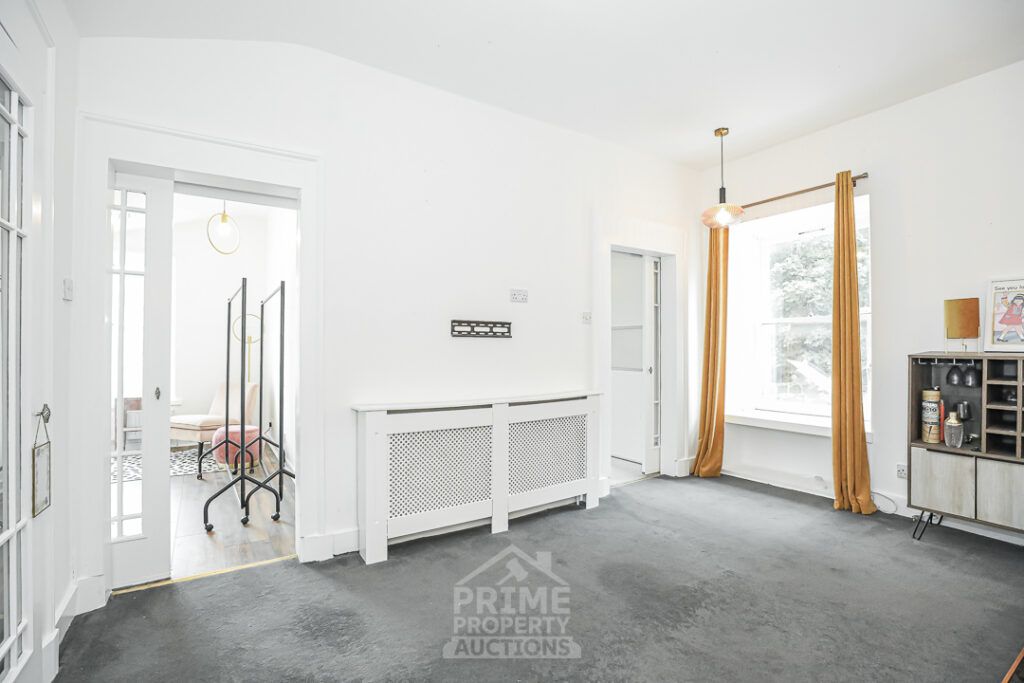 Property photo 3 of 27