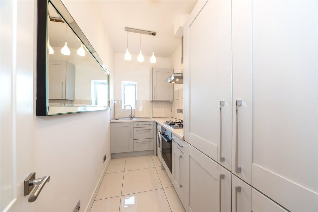 Property photo 2 of 10 Picture No. 29