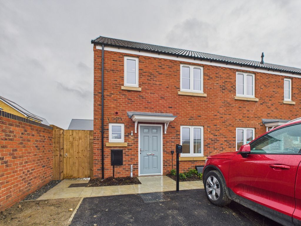 Property photo 1 of 12 Cam02519G0-Pr0354-Still013