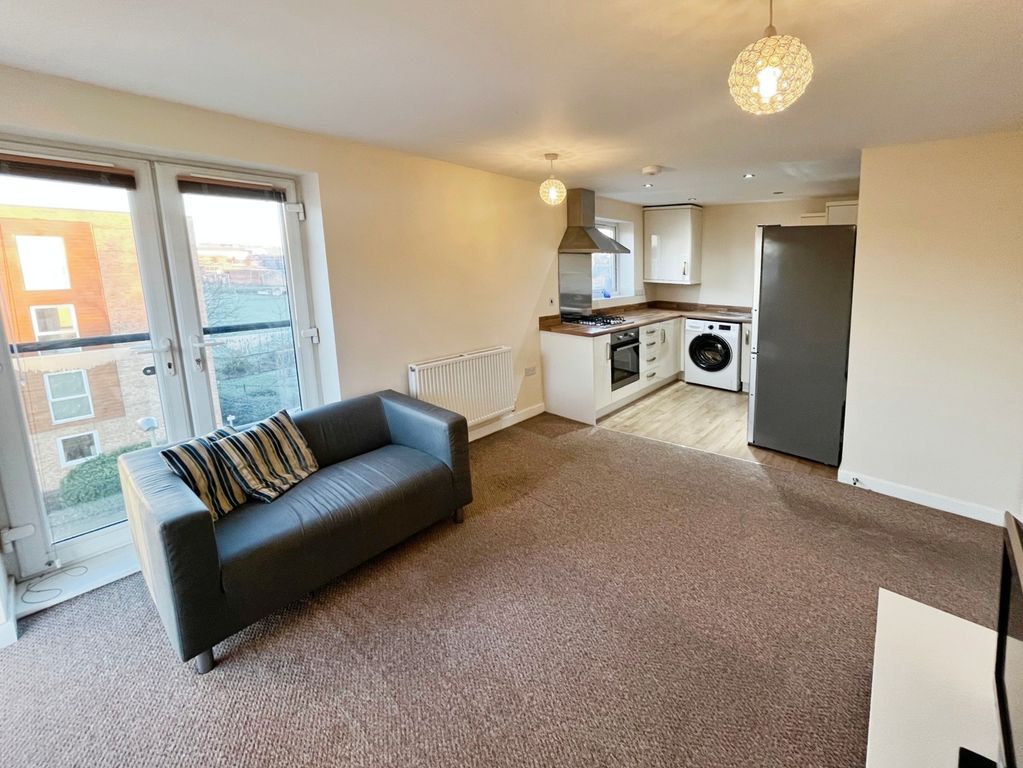 Property photo 2 of 13 Kitchen/Living/Diner