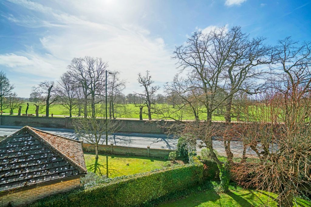 Property photo 3 of 15 Picture No. 10