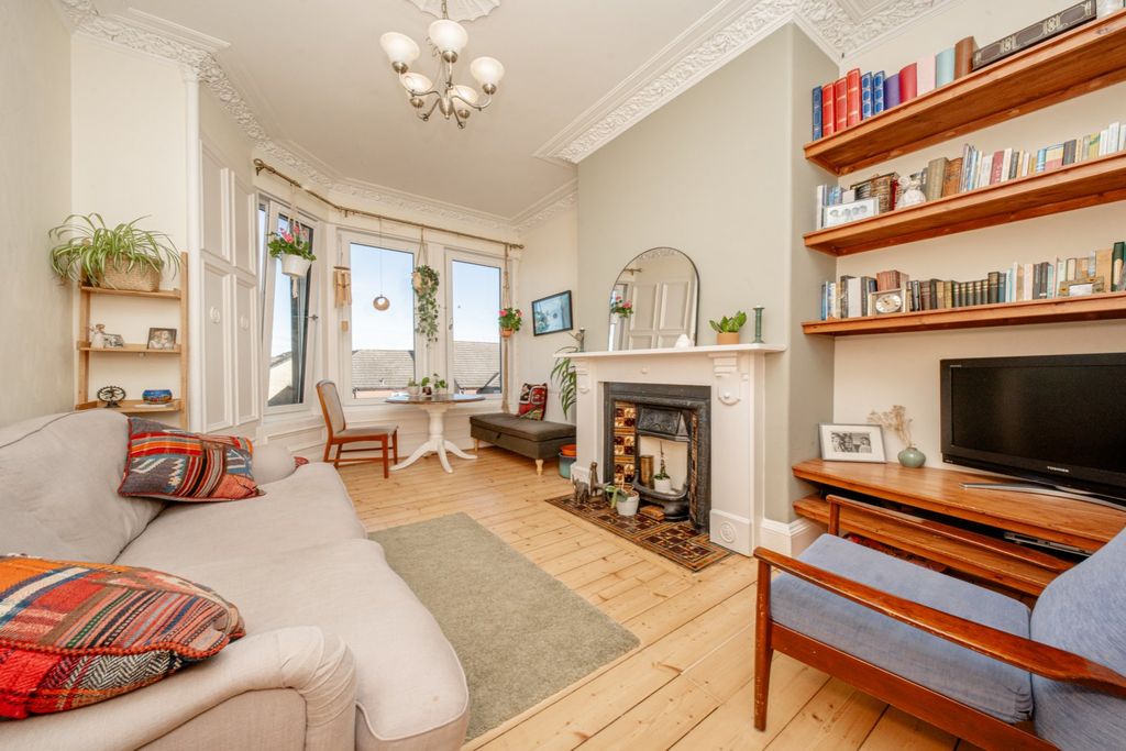 Property photo 2 of 14 Picture 2