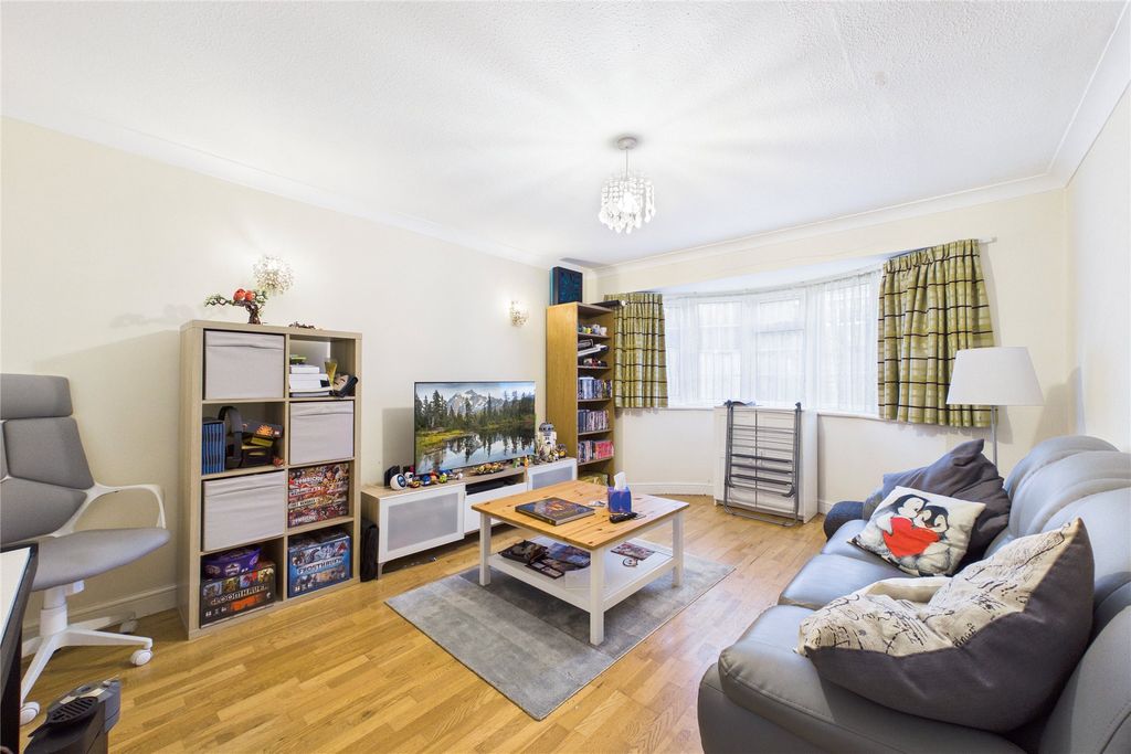 Property photo 3 of 14 Picture No. 18