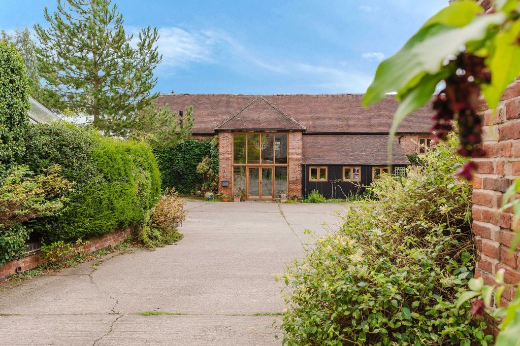 Property photo 1 of 31
