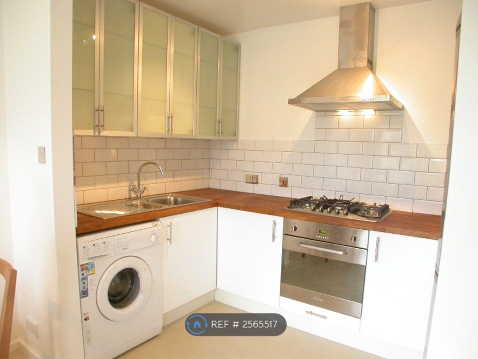 Property photo 2 of 5