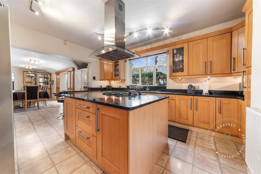 Property photo 3 of 51 Cathedral-Road-35.Jpg