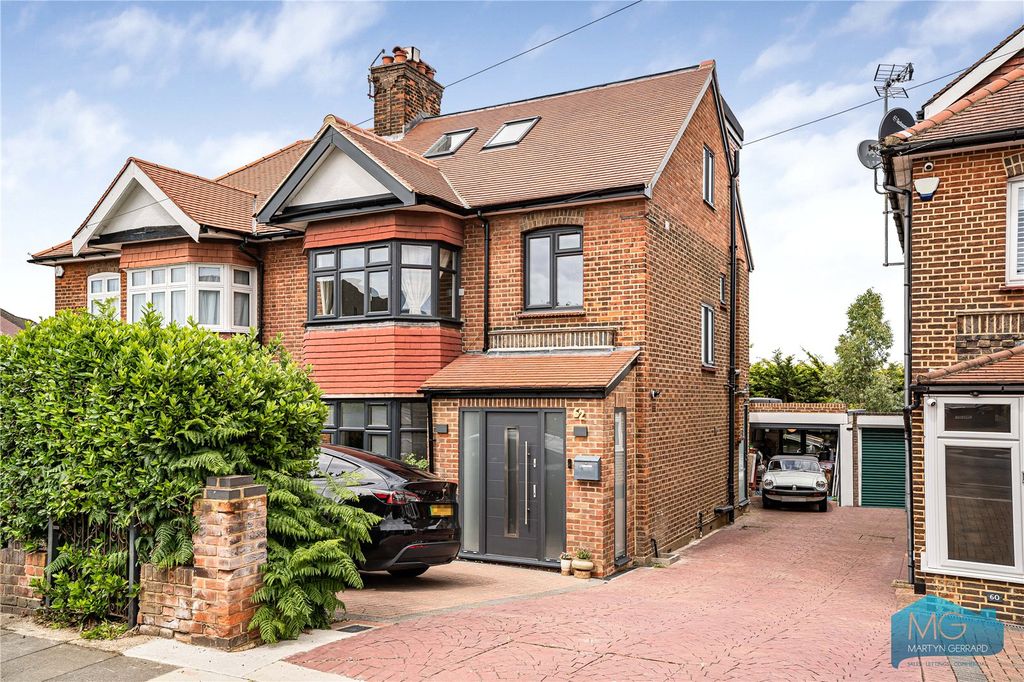 Property photo 1 of 27 Picture No. 04