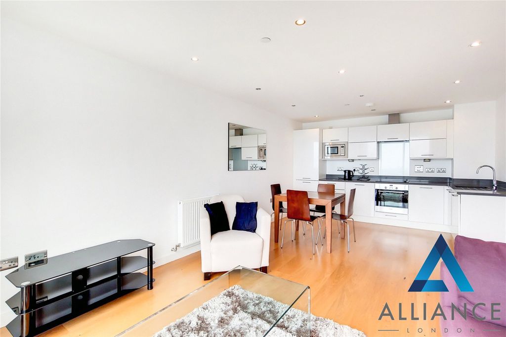 Property photo 2 of 11 Picture No. 14