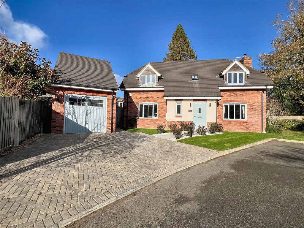 Property photo 1 of 25