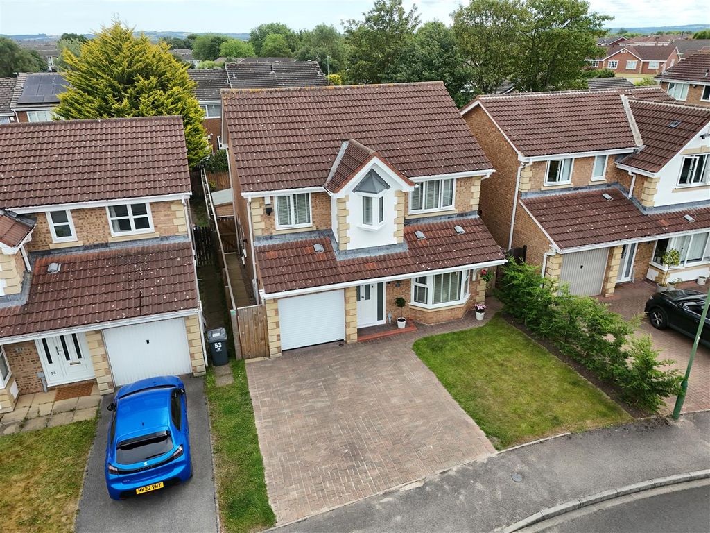 Property photo 1 of 32 Outside
