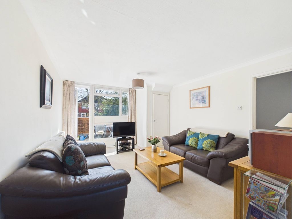 Property photo 3 of 13 Living Room