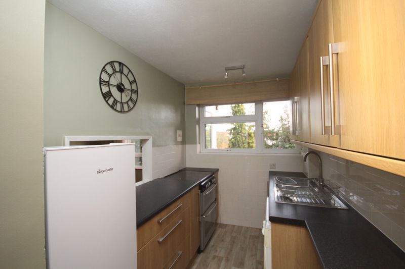 Property photo 2 of 8 Photo 12