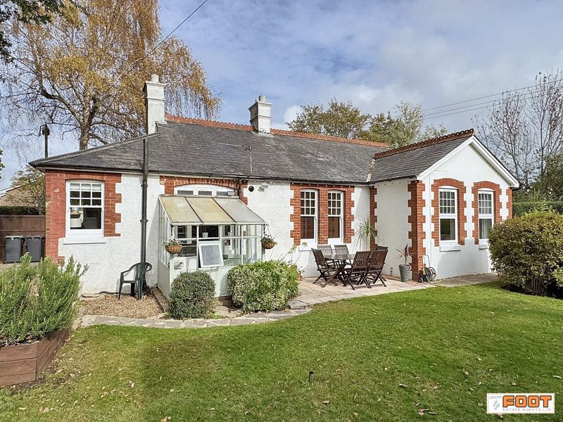 Property photo 1 of 15 Photo 16