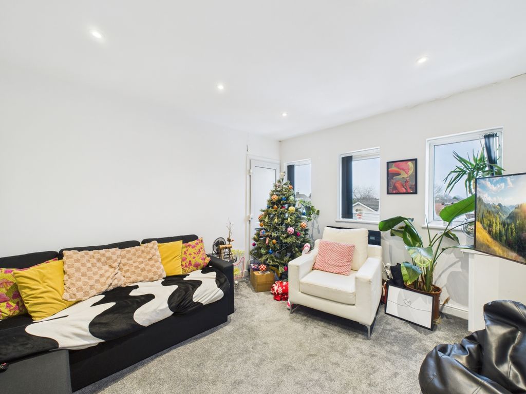 Property photo 1 of 12 Cam02023G0-Pr0188-Still006