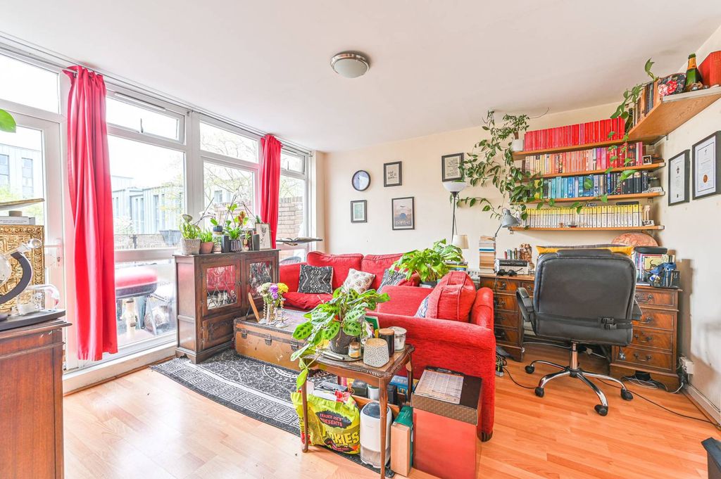 Property photo 2 of 5