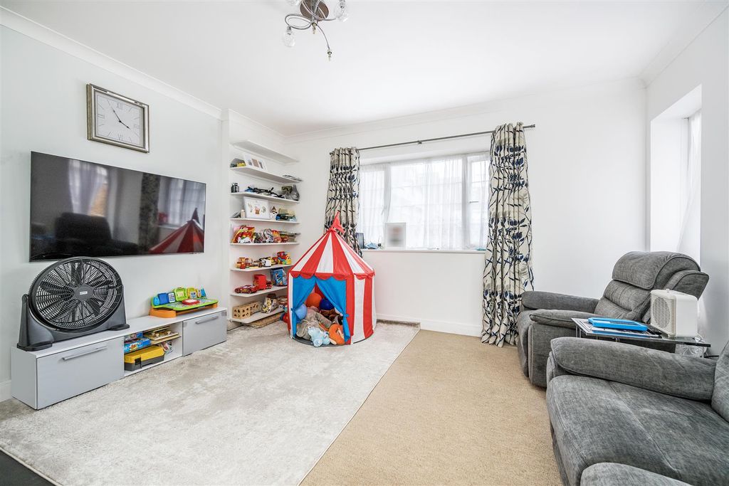Property photo 3 of 10 52554_Hi_Res(8).Jpg