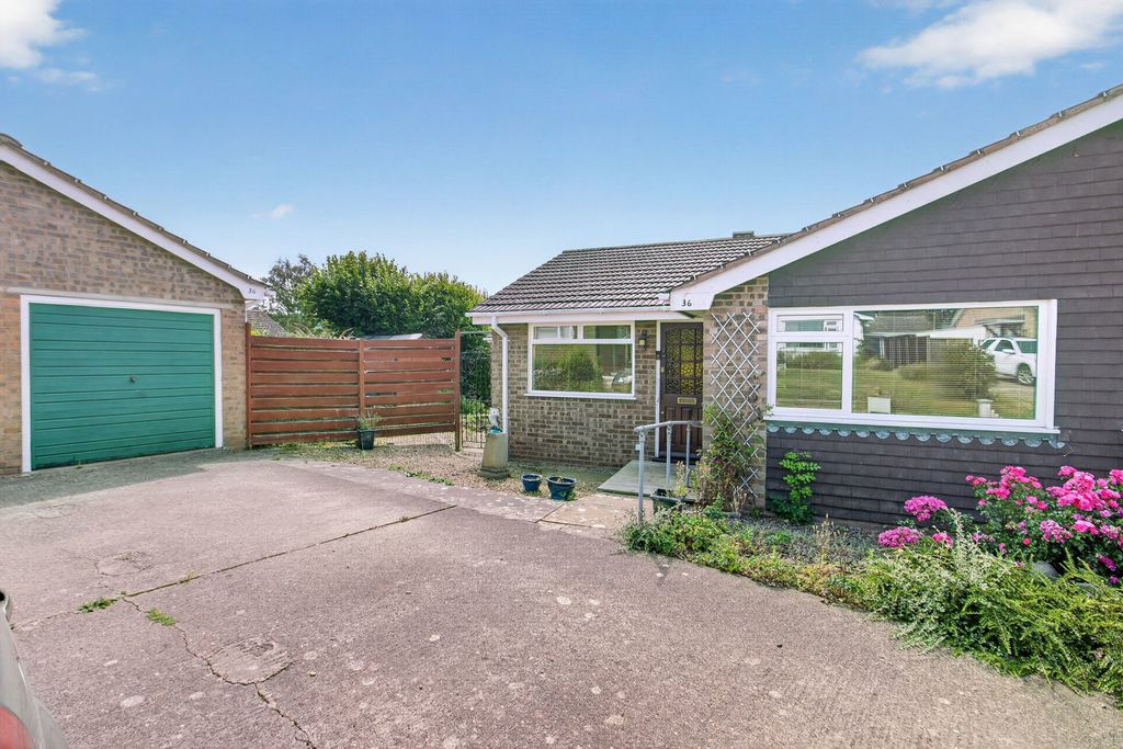 Property photo 1 of 17