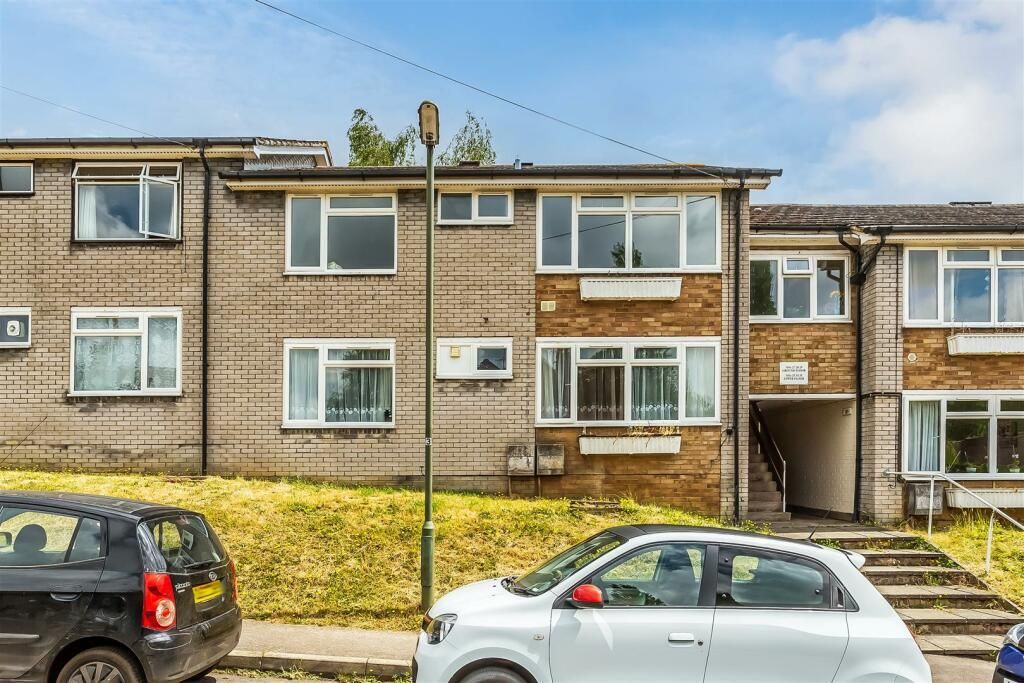 Property photo 1 of 10 Front (Exterior)