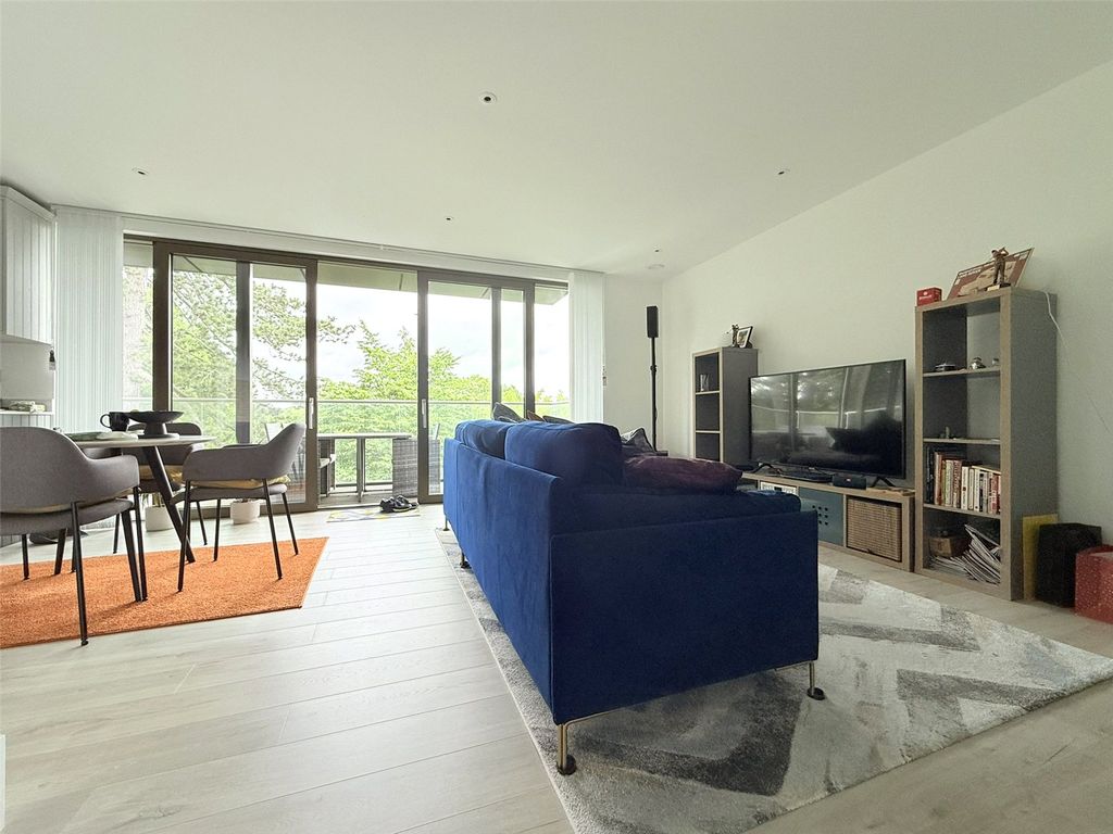 Property photo 2 of 18 Picture No. 20