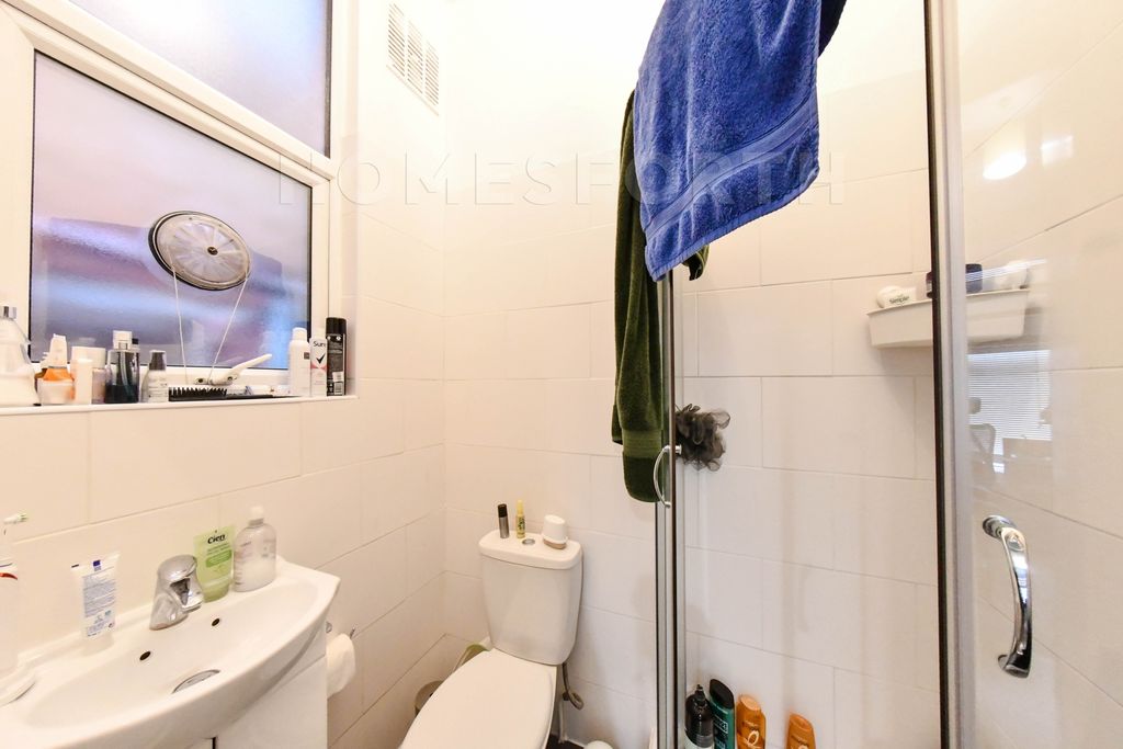 Property photo 3 of 5 Photo 4