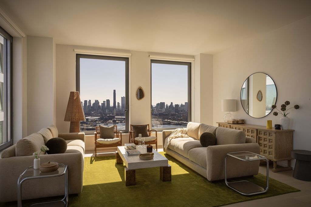 Property photo 2 of 31