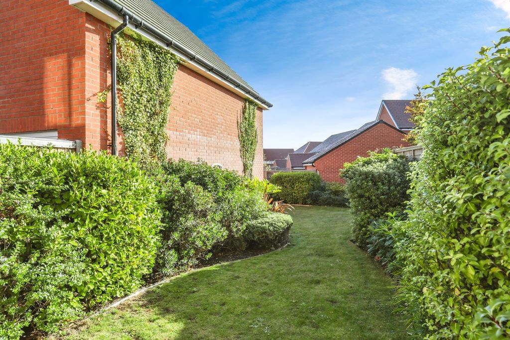 Property photo 2 of 15
