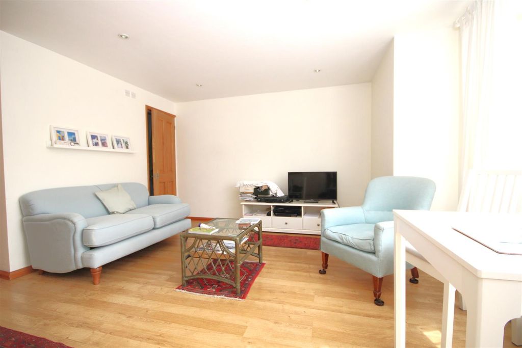 Property photo 2 of 9 Img_5607.Jpg